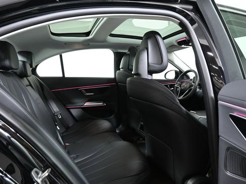 Certified 2025 Mercedes-Benz E 350 4MATIC Sedan image 25