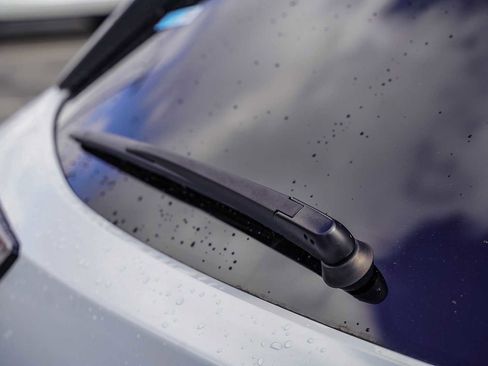 Used 2023 Subaru Outback Premium image 16