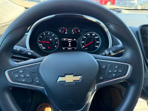 Used 2022 Chevrolet Malibu LS FWD image 16
