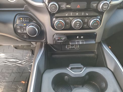 Used 2023 RAM 1500 Big Horn AWD/4WD image 25