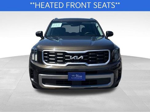 Used 2023 Kia Telluride S AWD/4WD image 3