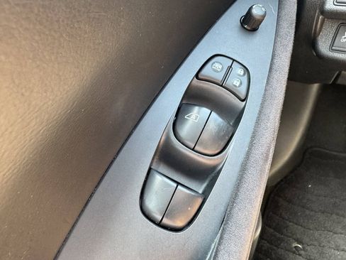 Used 2015 Nissan Leaf S w/ Charge Package FWD image 23