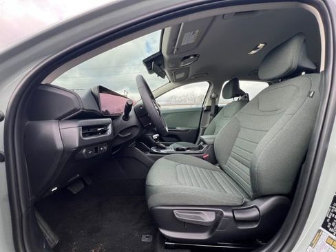 Certified 2025 Kia K4 EX image 13