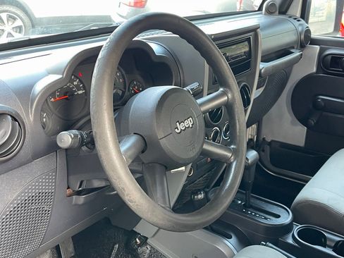Used 2009 Jeep Wrangler X image 12
