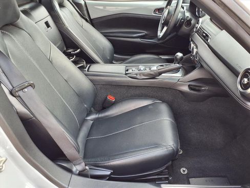 Used 2025 MAZDA MX-5 Miata RF Grand Touring image 23