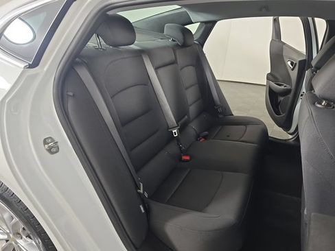 Used 2022 Chevrolet Malibu LT FWD image 25