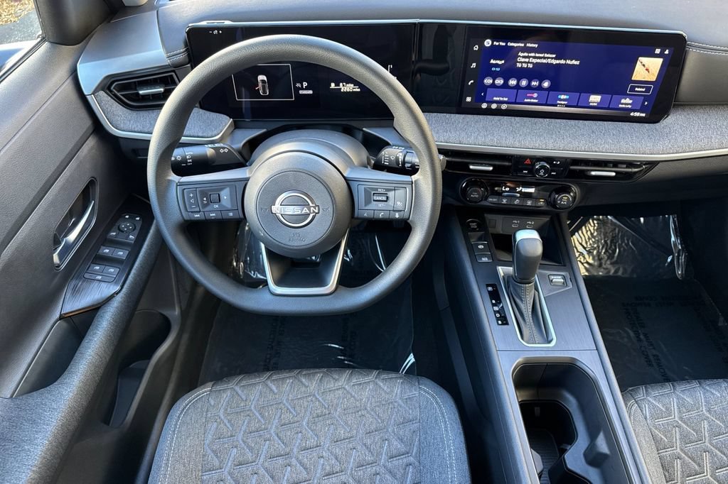 Used 2026 Nissan Kicks SV FWD image 13