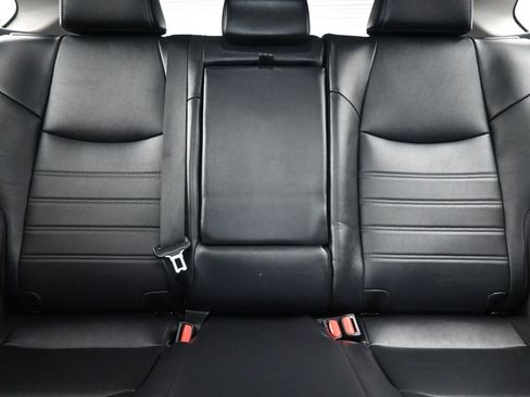Used 2021 Toyota RAV4 XLE Premium AWD/4WD image 27