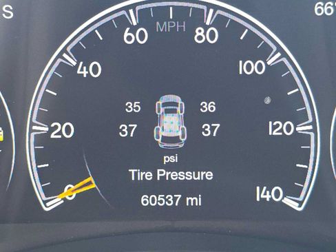 Used 2021 Jeep Grand Cherokee Limited AWD/4WD image 26