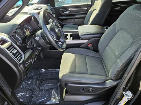 Used 2019 RAM 1500 Big Horn AWD/4WD image 17