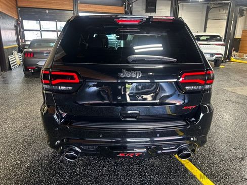 Used 2018 Jeep Grand Cherokee SRT AWD/4WD image 4