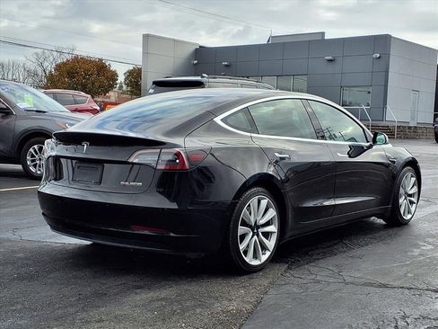 Used 2019 Tesla Model 3 Performance image 4