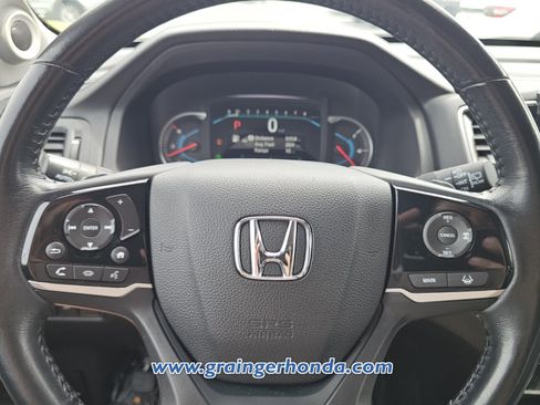Used 2021 Honda Pilot Touring image 18