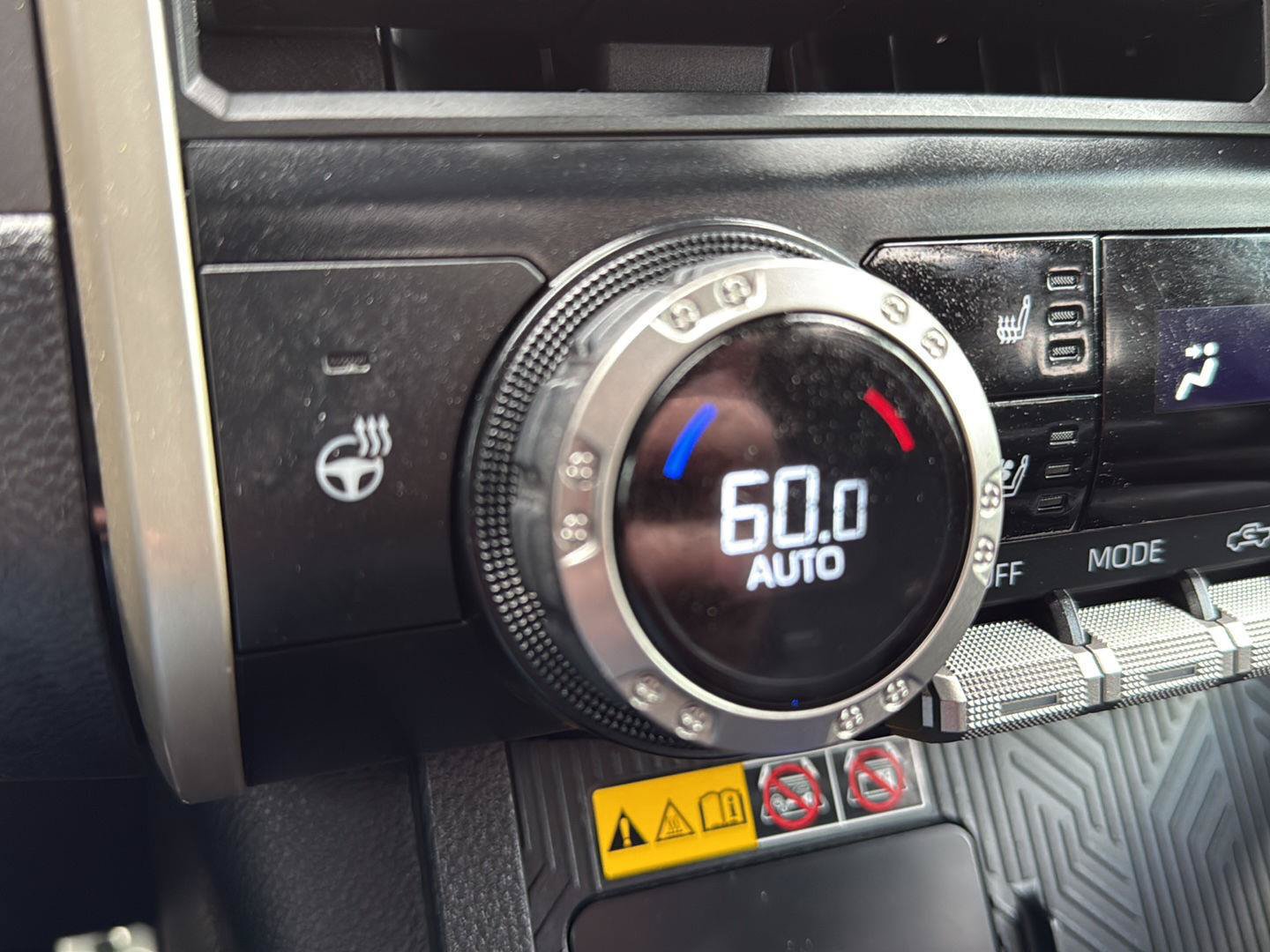 Used 2024 Toyota Tacoma TRD Sport w/ TRD Sport Premium Package AWD/4WD image 22