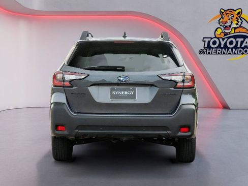 Used 2025 Subaru Outback Onyx Edition AWD/4WD image 7