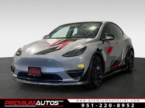 Used 2021 Tesla Model Y Long Range image 1