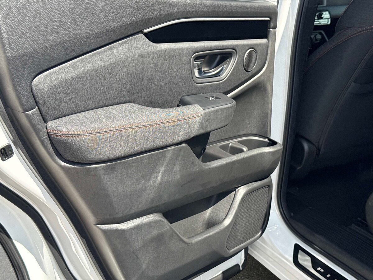 New 2026 Honda Pilot Sport image 11