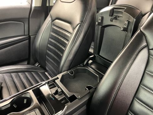 Used 2020 Ford Edge SEL w/ Cold Weather Package AWD/4WD image 31