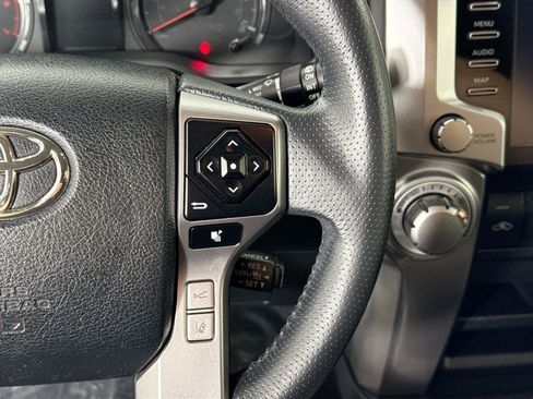 Used 2021 Toyota 4Runner SR5 AWD/4WD image 17