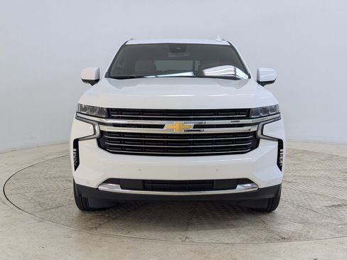 Used 2024 Chevrolet Suburban LT image 6