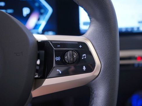 Used 2026 BMW iX xDrive60 image 19