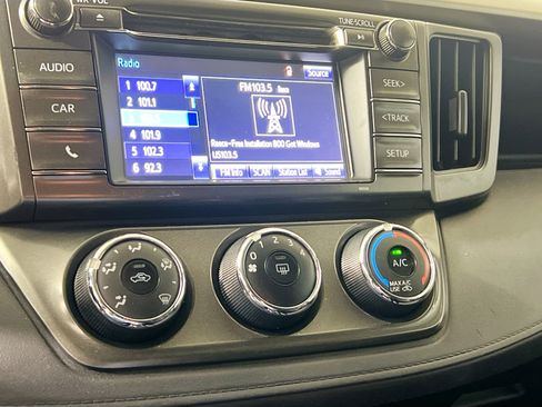 Used 2015 Toyota RAV4 LE image 26