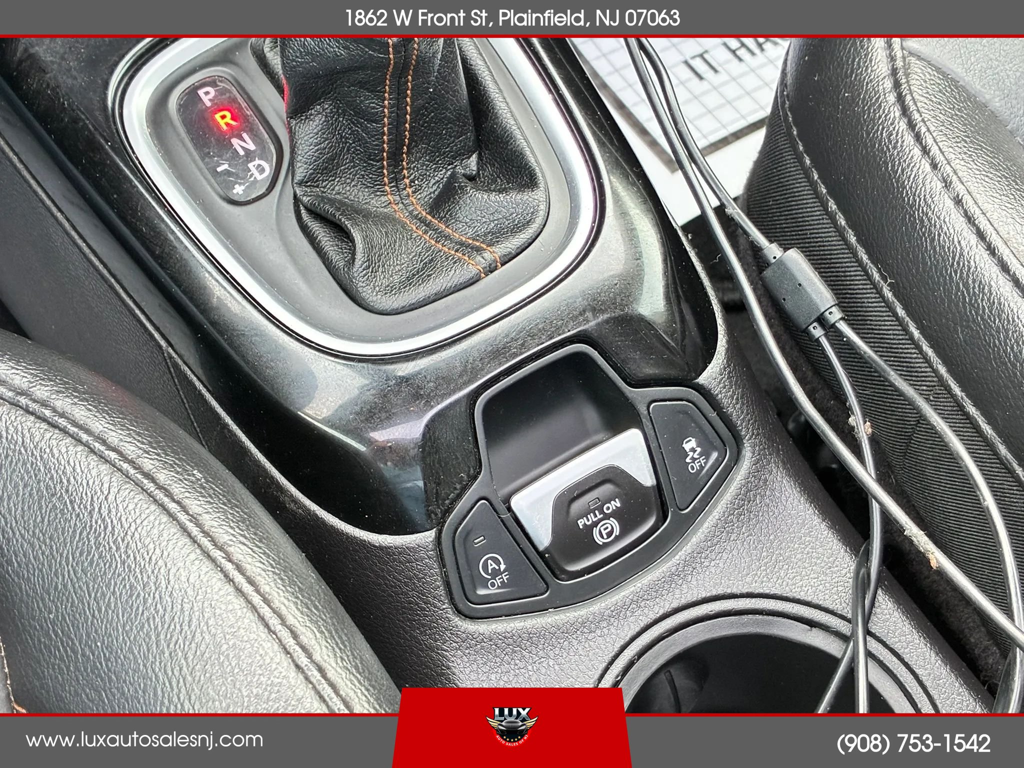 Used 2018 Jeep Compass Limited AWD/4WD image 32