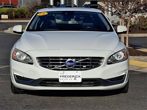 Used 2016 Volvo S60 T5 Premier w/ Protection Package image 2