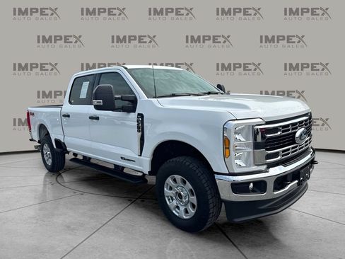 Used 2024 Ford F250 XLT w/ FX4 Off-Road Package AWD/4WD image 5