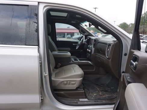 Used 2019 GMC Sierra 1500 SLT image 17