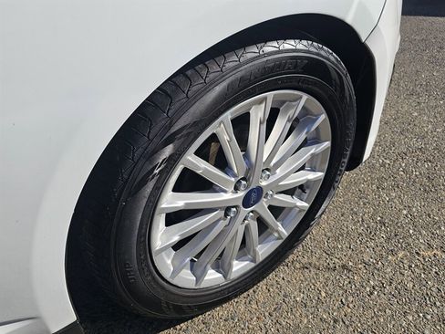 Used 2015 Ford C-MAX SEL image 16