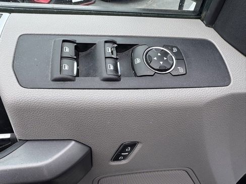 Used 2020 Ford F350 XLT w/ XLT Value Package image 17