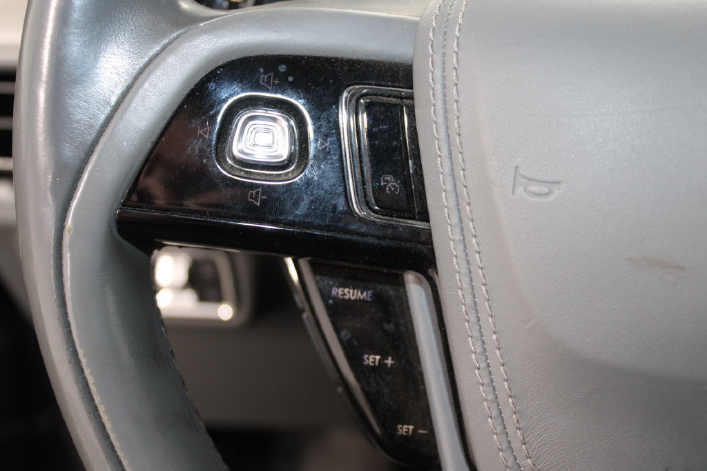 Used 2020 Lincoln Aviator Reserve w/ Equipment Group 201A AWD/4WD image 23