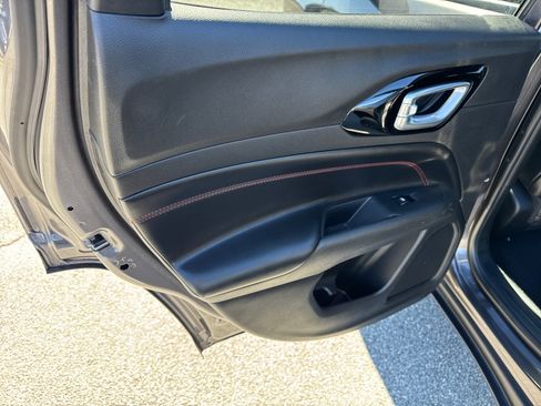 Used 2023 Jeep Compass Trailhawk image 21