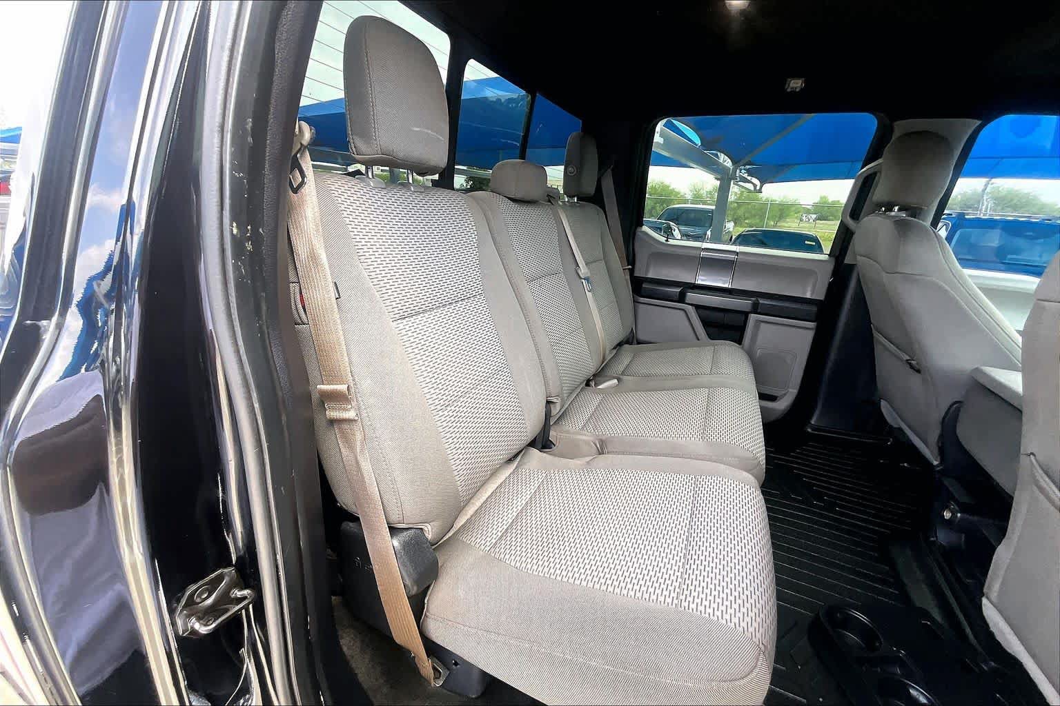 Used 2017 Ford F250 XLT w/ XLT Premium Package AWD/4WD image 20