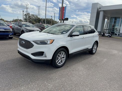 Certified 2024 Ford Edge SEL image 2