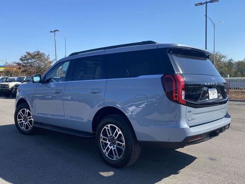 New 2025 Ford Expedition Max Active image 5