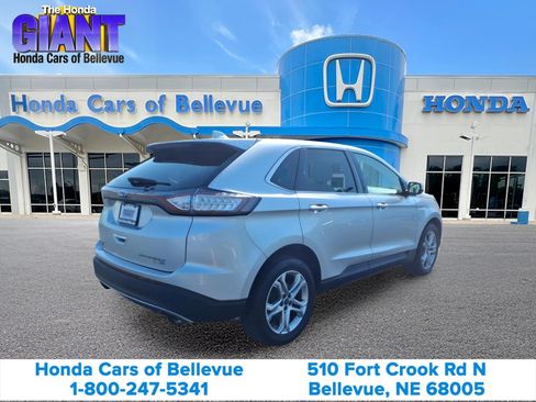 Used 2017 Ford Edge Titanium w/ Technology Package AWD/4WD image 5