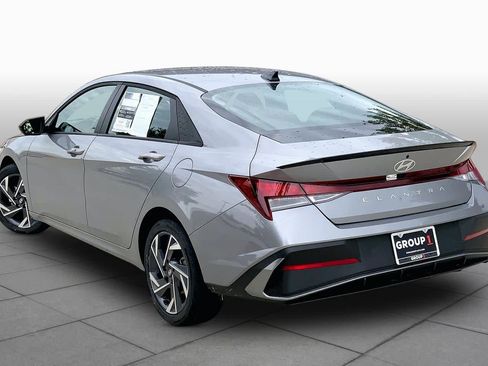Used 2025 Hyundai Elantra Sport w/ Cargo Package FWD image 12