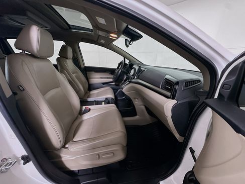 Used 2018 Honda Odyssey Elite image 32