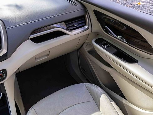 Used 2020 GMC Terrain Denali image 17