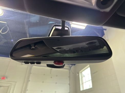 Used 2010 BMW M5 RWD image 40
