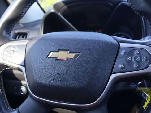 Used 2020 Chevrolet Colorado LT w/ LT Convenience Package AWD/4WD image 13