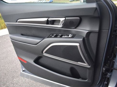 New 2025 Kia Telluride LX image 28