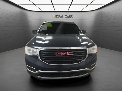 Used 2017 GMC Acadia SLE FWD image 2