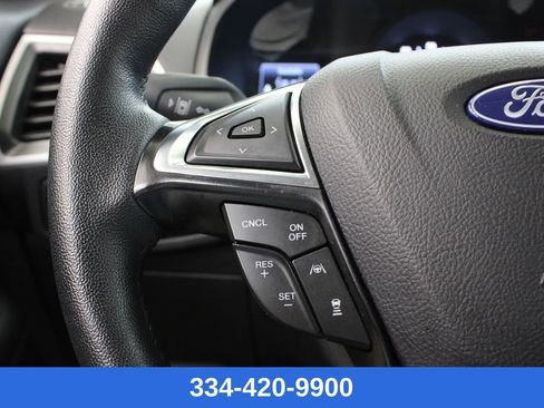 Used 2024 Ford Edge SEL image 26