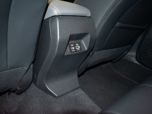 Certified 2024 Subaru Crosstrek 2.5i Limited w/ Crosstrek Mirror Package AWD/4WD image 23