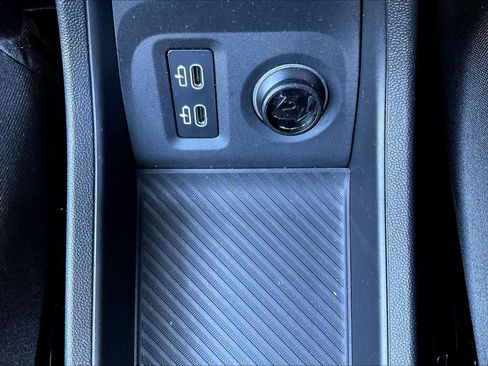 Certified 2025 MINI Cooper S image 36