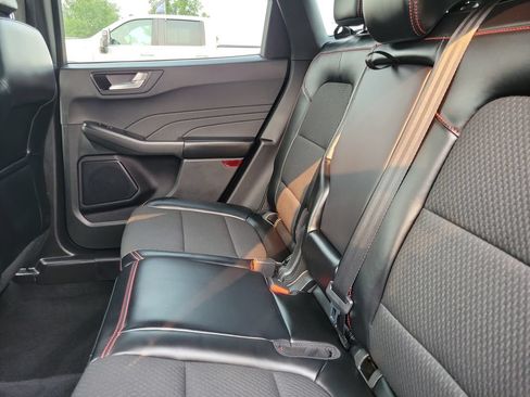 Used 2023 Ford Escape ST-Line w/ Tech Pack #1 AWD/4WD image 11