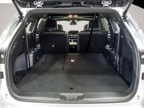 Used 2025 Toyota Highlander XSE AWD/4WD image 25